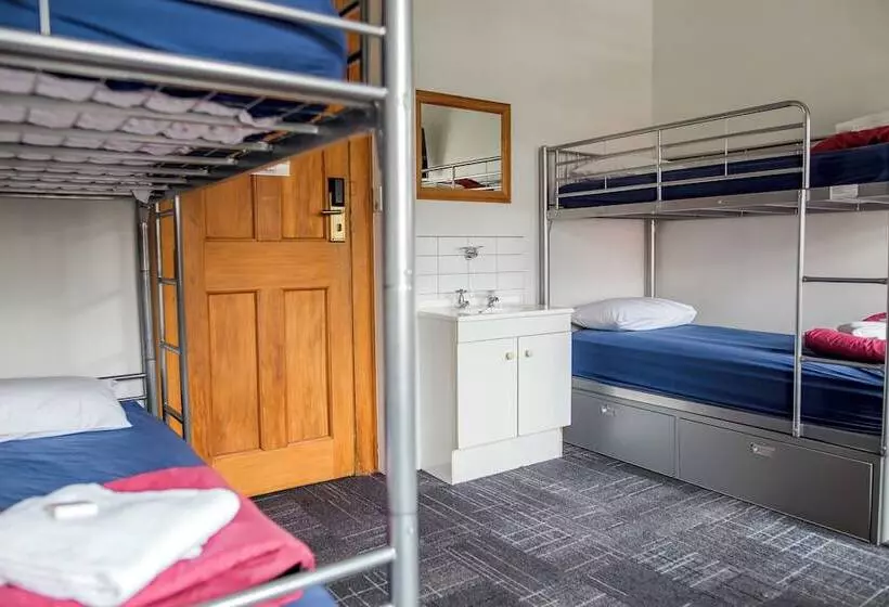 ルームシェアのワンベッド, The Cambridge