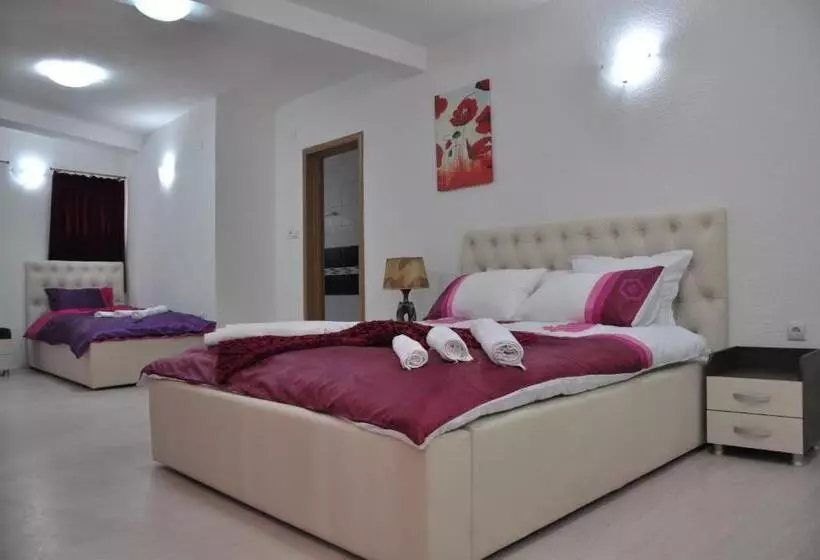 اتاق استاندارد سه نفره, Villa Bella Boutique