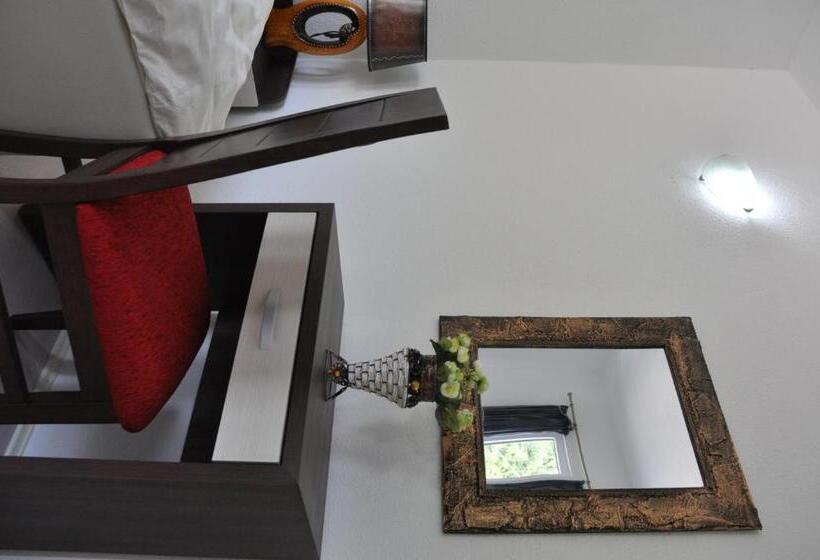 اتاق استاندارد چهار تخته, Villa Bella Boutique