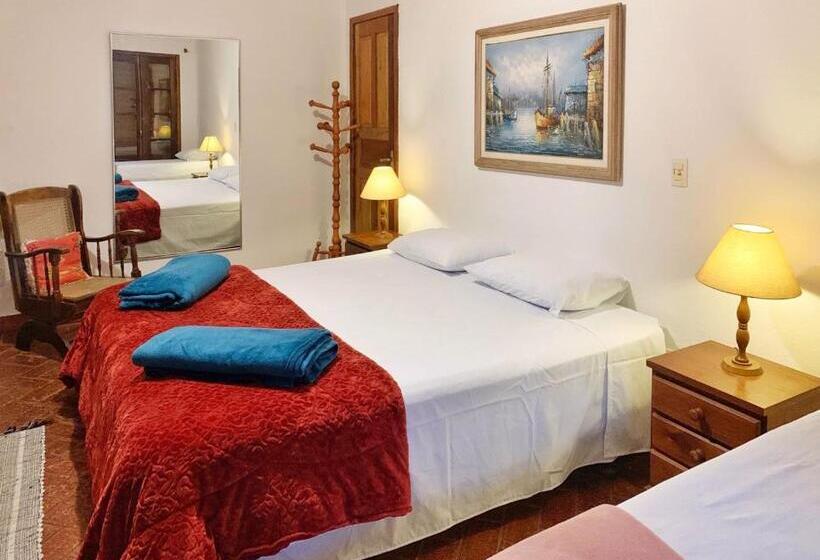 高级三人间, Pousada Valle Paradiso