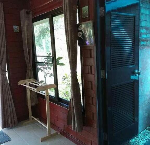 Quarto Superior, Baanrai Saiyoknoi Resort