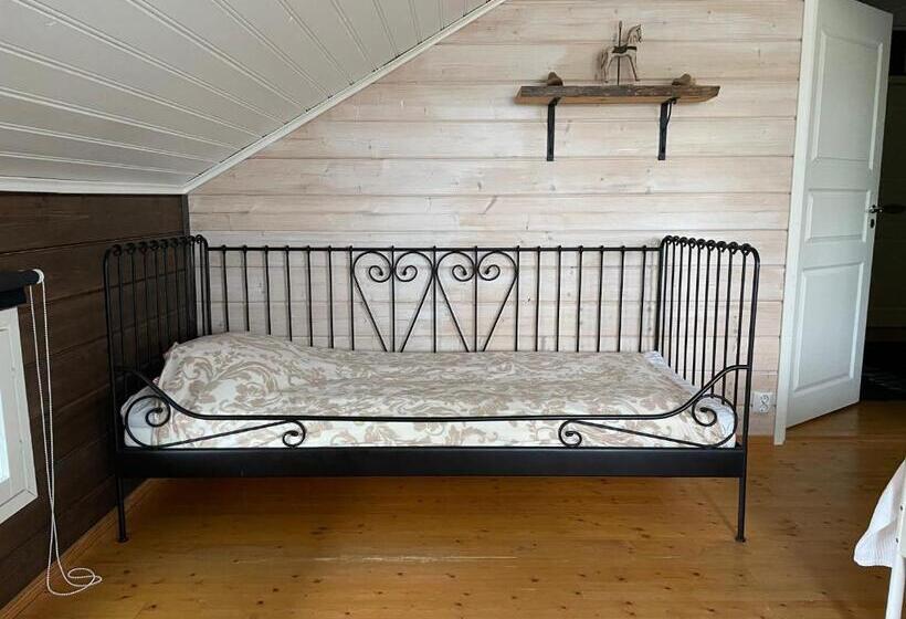 バスルーム共有のトリプルスタンダード, Purola Farm Guesthouse