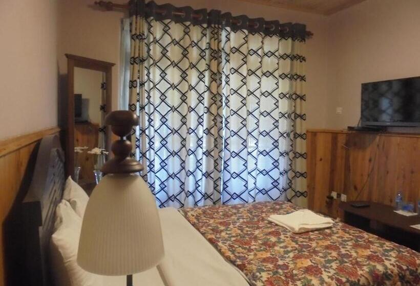 Номер Deluxe, The Hill Town Cottage