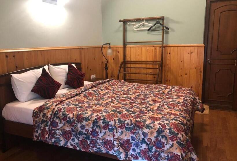 디럭스 룸, The Hill Town Cottage