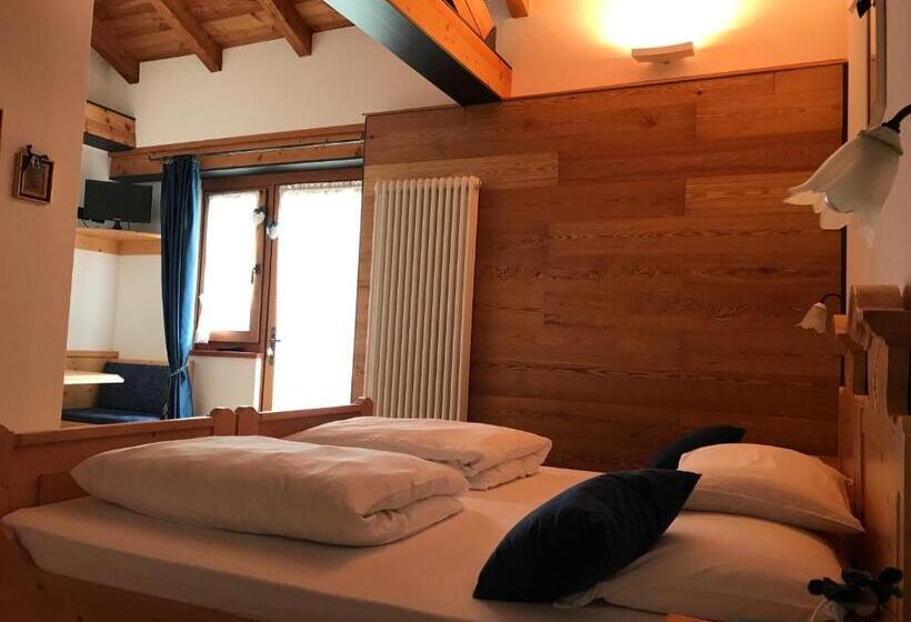 Pokój Standard Widok Góry, Agritur Dalaip Dei Pape