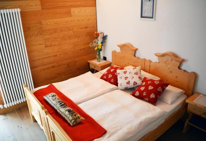 Pokój Standard Widok Góry, Agritur Dalaip Dei Pape