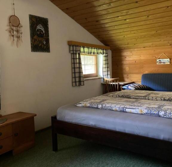 Appartement met 2 Slaapkamers en Balkon, Ellmauhof