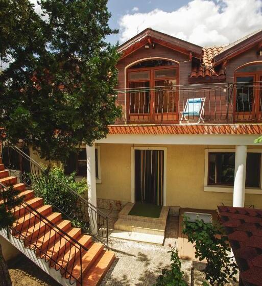 经典四人房间, Guest House Yoanna