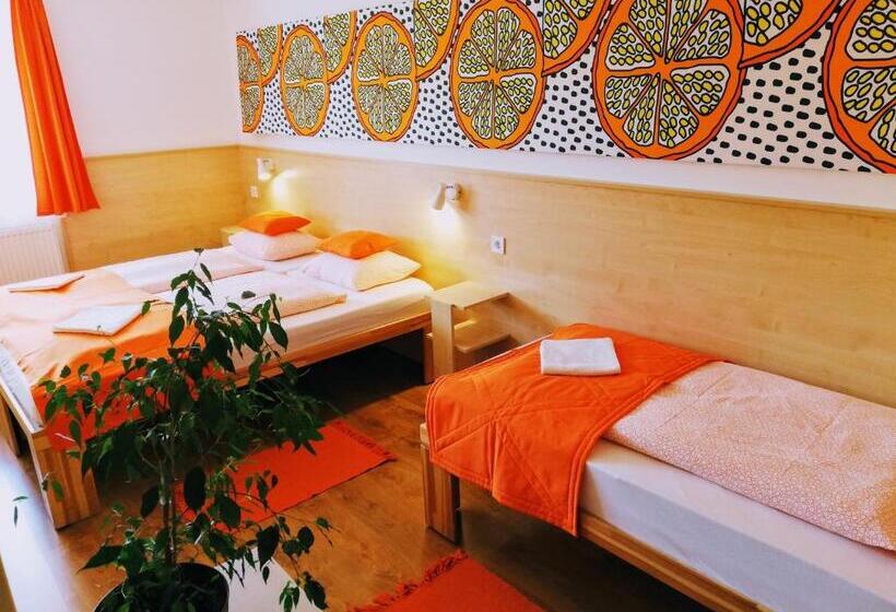 Номер Стандарт Трехместный, Lótuszvirág Vendégház