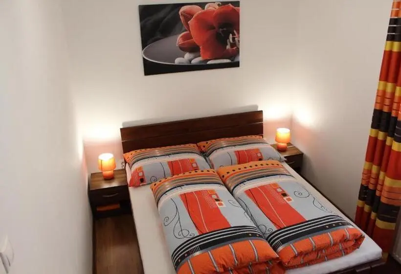 Deluxe-huoneisto 1 Makuuhuone, Privat Agnesa