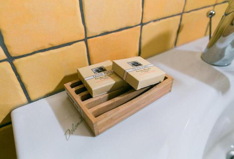 סוויטת ג'וניור, Fondo Brugarolo