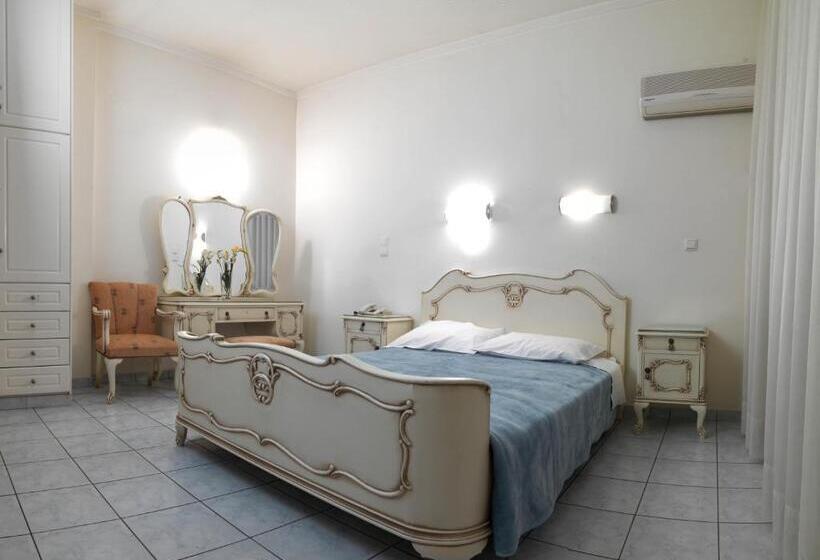 스탠다드 룸, Alex