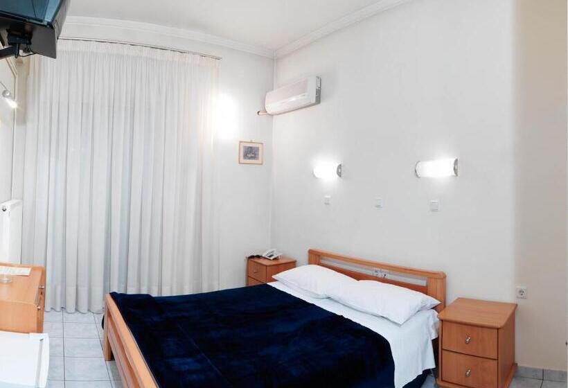 스탠다드 룸, Alex