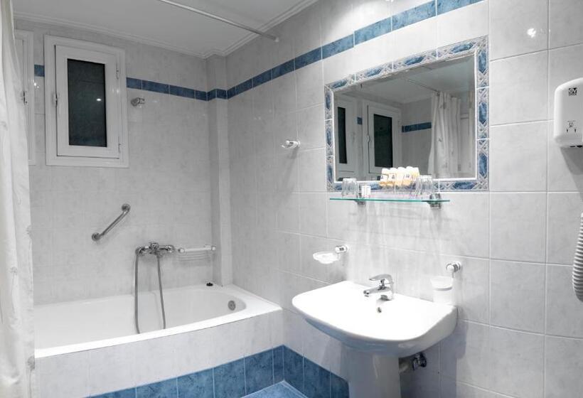 스탠다드 룸, Alex