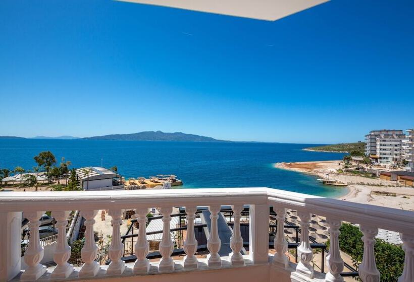 バルコニーつきオーシャンビュースーペリアルーム, Apollon Sarande