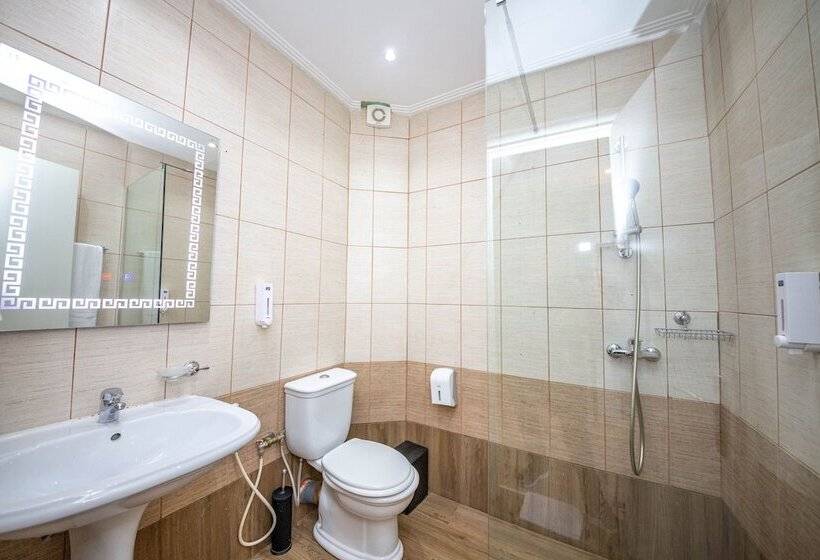 バルコニーつきオーシャンビュースーペリアルーム, Apollon Sarande