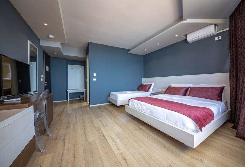 オーシャンビューのスーペリアトリプルルーム, Apollon Sarande