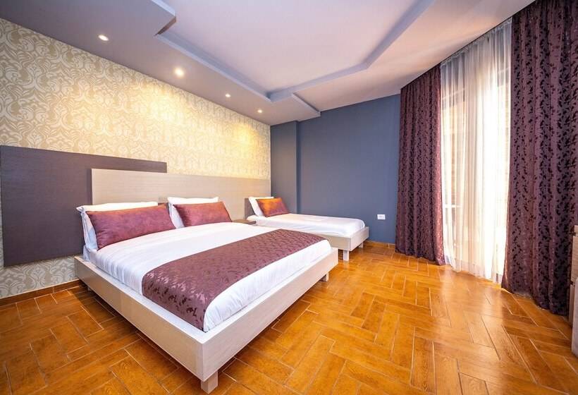 スーペリアトリプルルーム, Apollon Sarande