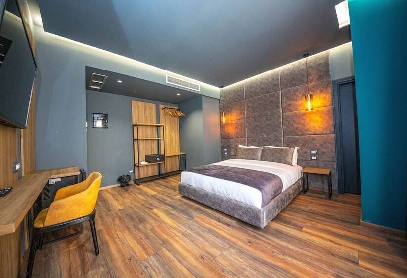 バルコニー付きデラックスルーム, Apollon Sarande