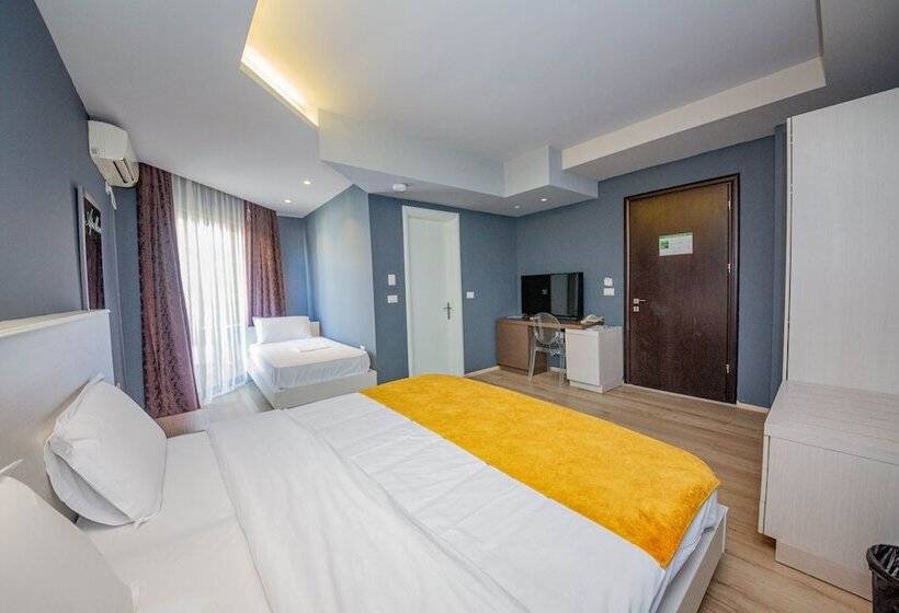 スーペリアトリプルルーム, Apollon Sarande