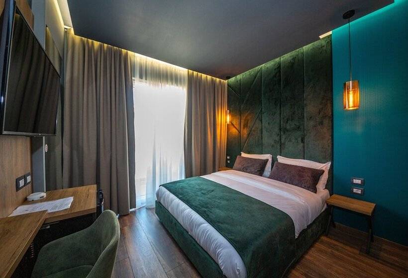 片側に海が見えるデラックスルーム, Apollon Sarande