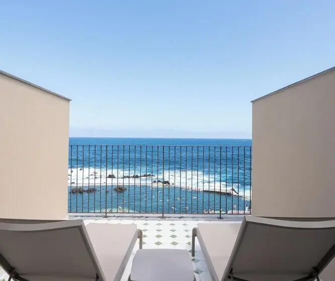 سوییت با چشم‌انداز دریا, Aqua Natura Madeira