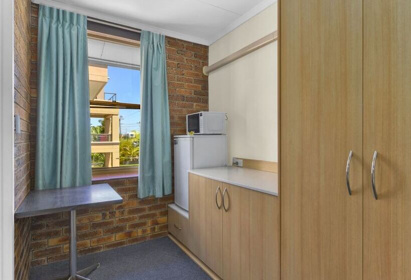 标准间, Camden Motor Inn