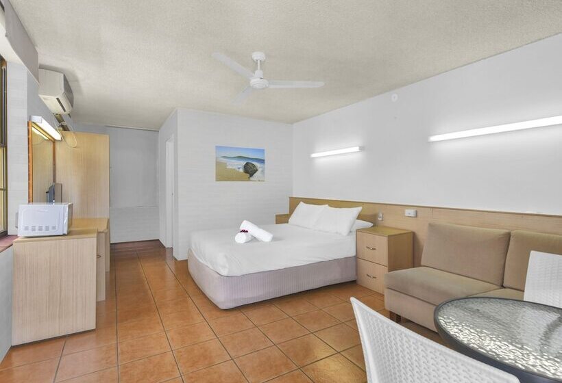Номер Стандарт, Camden Motor Inn