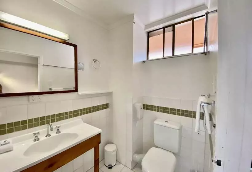 اتاق سوپریور خانوادگی, Camden Motor Inn