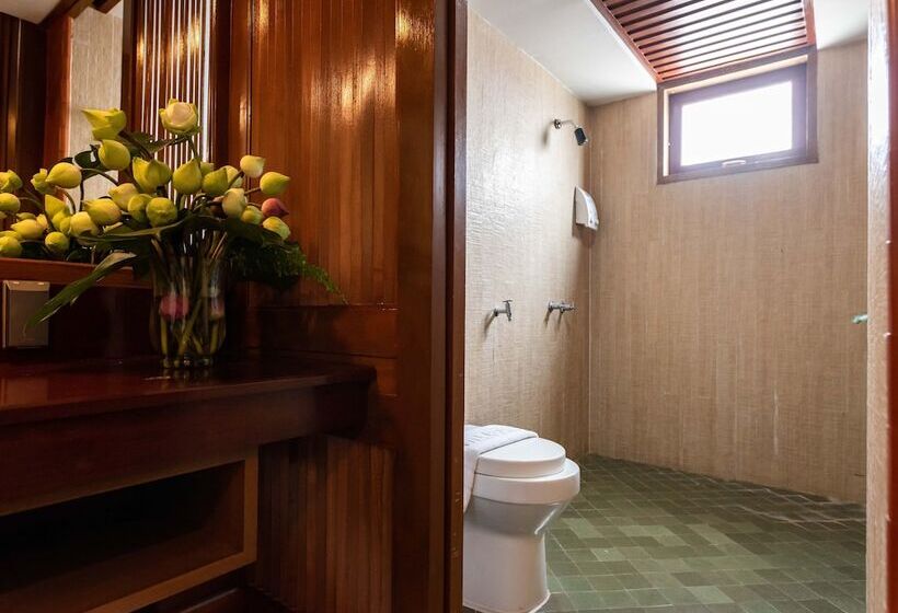 اتاق استاندارد, Dang Derm Khaosan