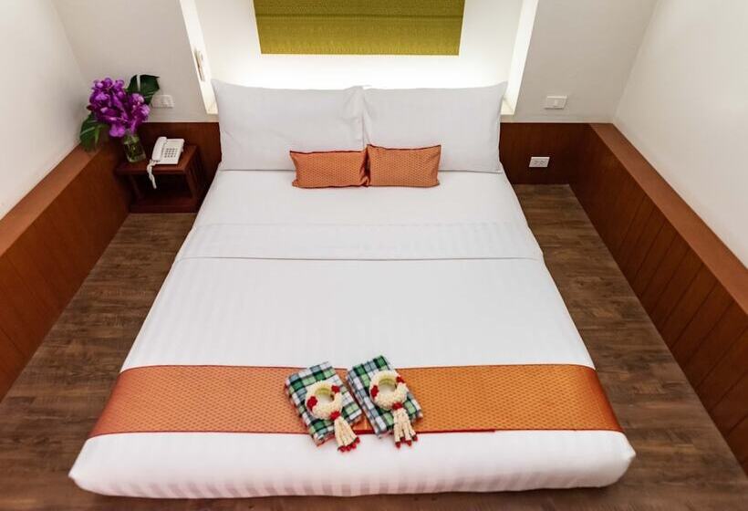 اتاق سوپریور, Dang Derm Khaosan