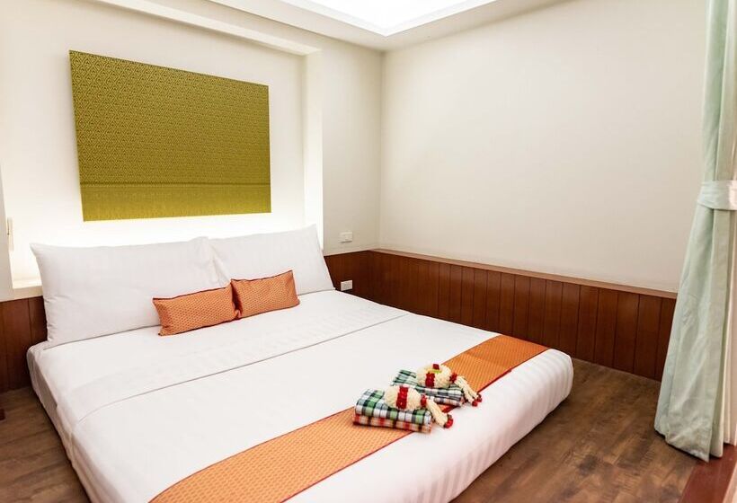 اتاق سوپریور, Dang Derm Khaosan