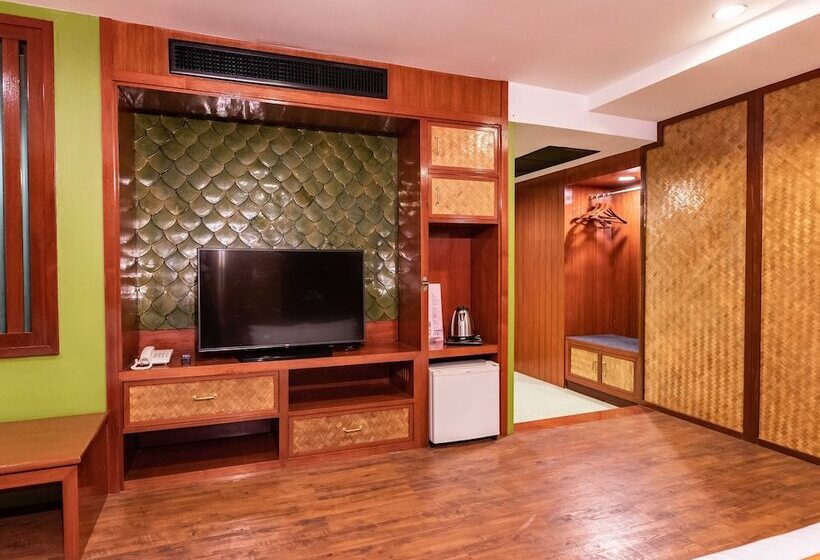 اتاق خانوادگی, Dang Derm Khaosan