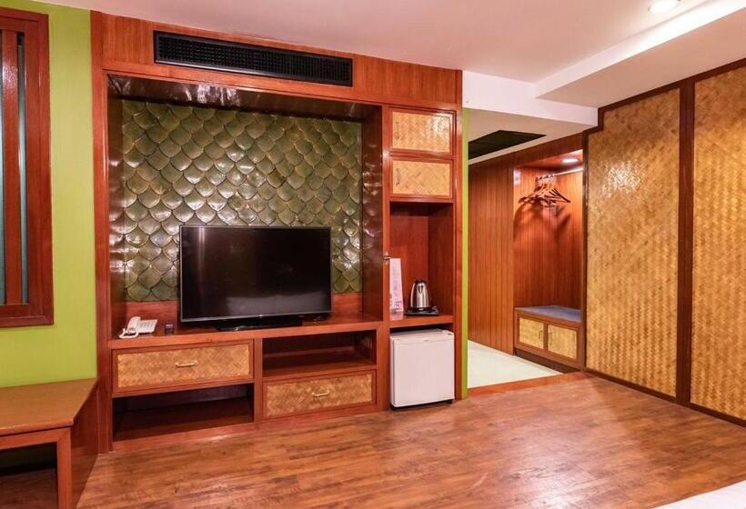 اتاق خانوادگی, Dang Derm Khaosan