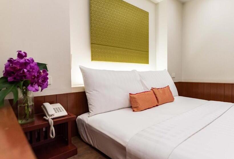 اتاق سوپریور, Dang Derm Khaosan