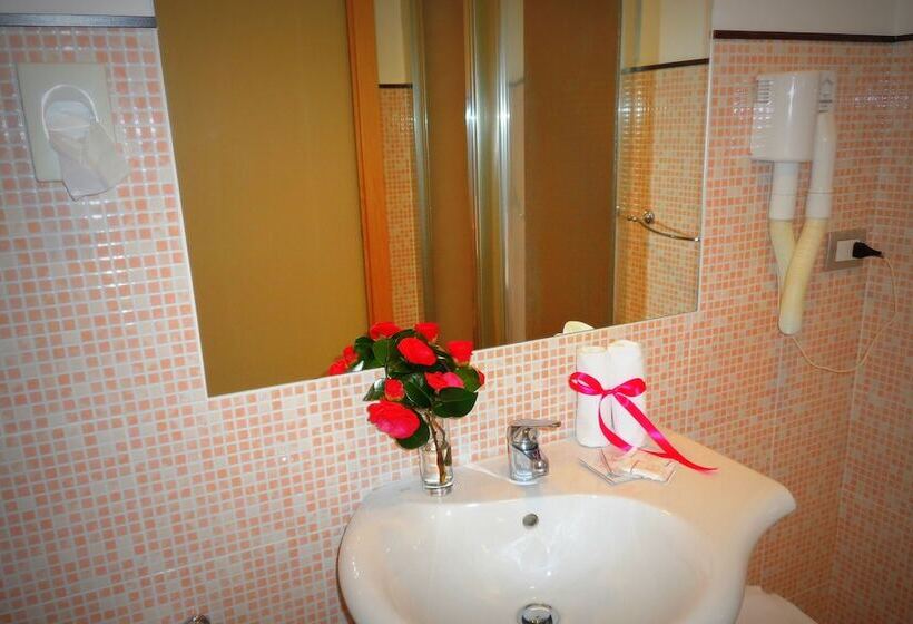 اتاق استاندارد یک نفره, Diecimare