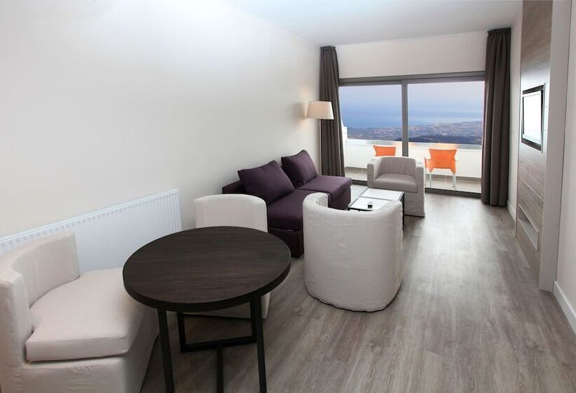 Family Suite, Droushia Heights