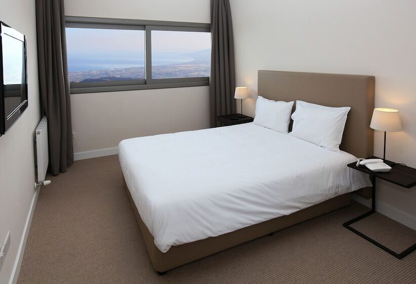 Family Suite, Droushia Heights