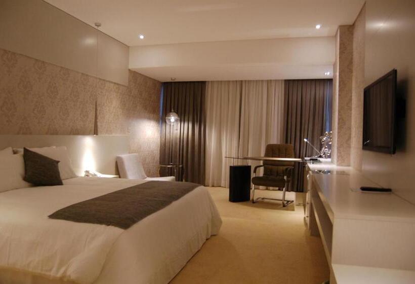 キングサイズベッドのデラックスルーム, Nobile Hotel Convention Ciudad Del Este