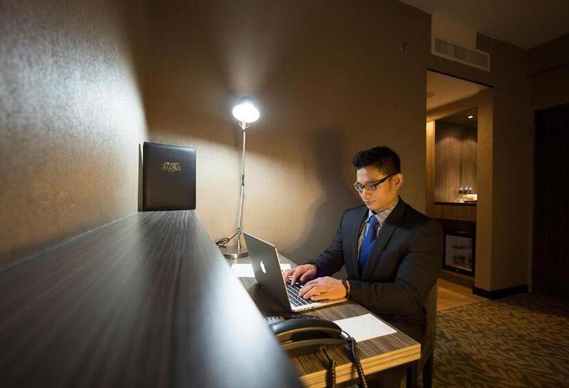 デラックスルーム, Grand Alora