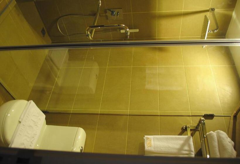 デラックスルーム, Grand Alora