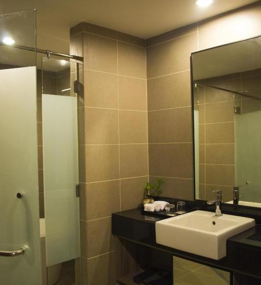 キングサイズベッドのスイートルーム, Grand Alora