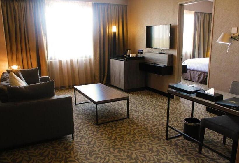 エクゼクティブスイート, Grand Alora