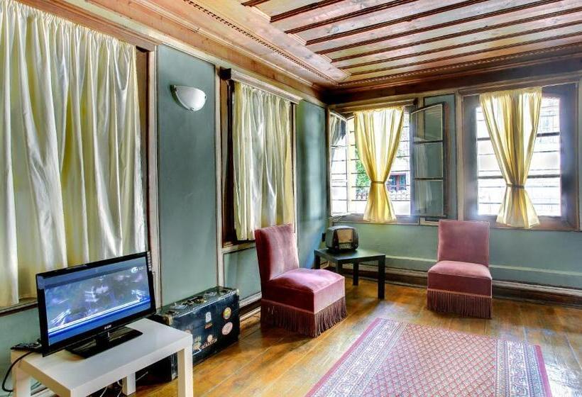 스탠다드 룸 공동 욕실, Guest House Old Plovdiv