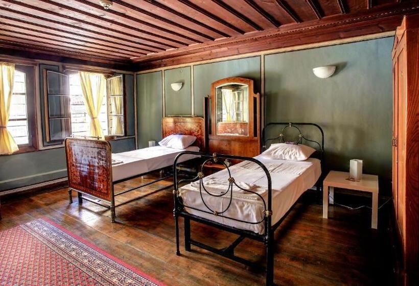 스탠다드 룸 공동 욕실, Guest House Old Plovdiv