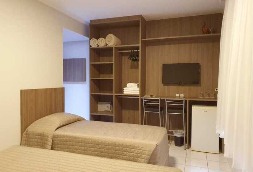 اتاق سوپریور سه تخته, Gumz