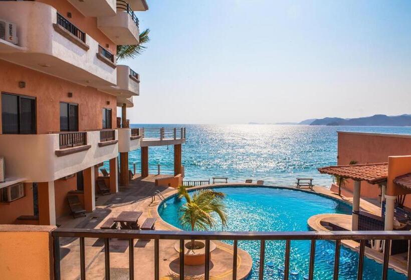 Club Room Sea View, The Alondra