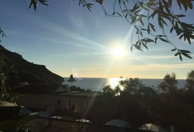 スタンダードルーム, Sebastians Family Hotel & Taverna