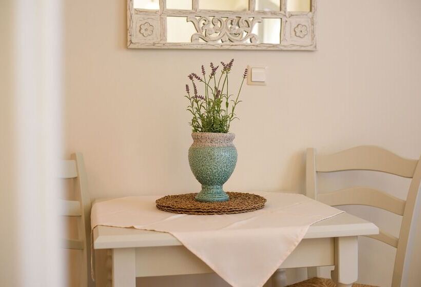 Студия Стандарт, Sebastians Family Hotel & Taverna