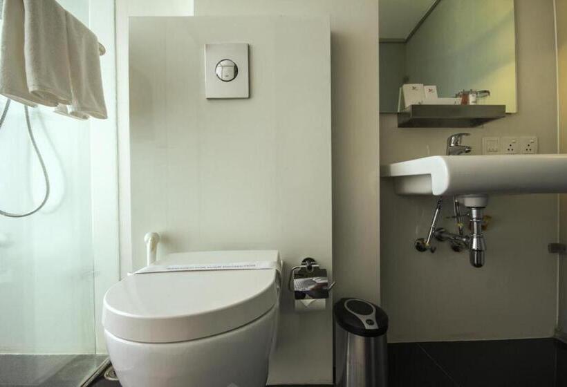 스탠다드 스튜디오, Springs Hotels And Spa